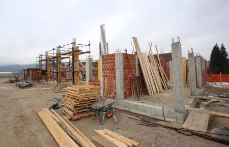 GRADBIŠČE CENTRA ZAŠČITE IN REŠEVANJA RAKEK 04 FOTO LJUBO VUKELIČ